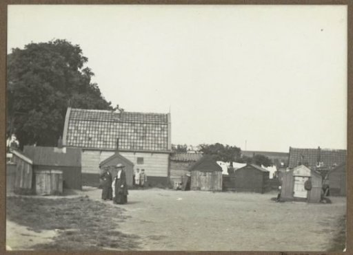 Hamlet (Vinkenbuurtje) on the Laanweg in Amsterdam-Noord with small houses of Volendam eel sellers