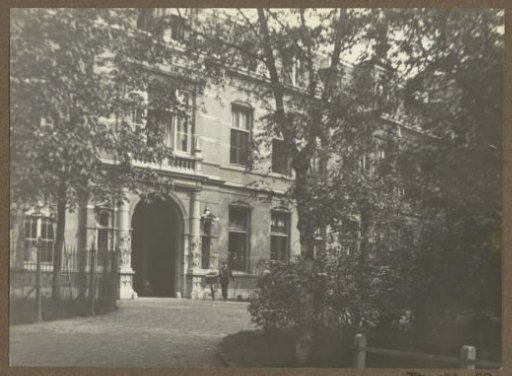 Facade and gate of the Wilhelmina Gasthuis in Amsterdam