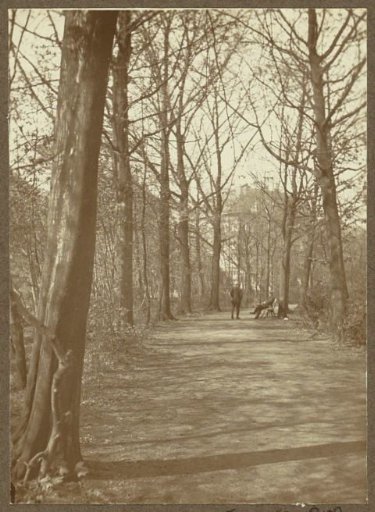Men on a walking path in the Amsterdam Vondelpark