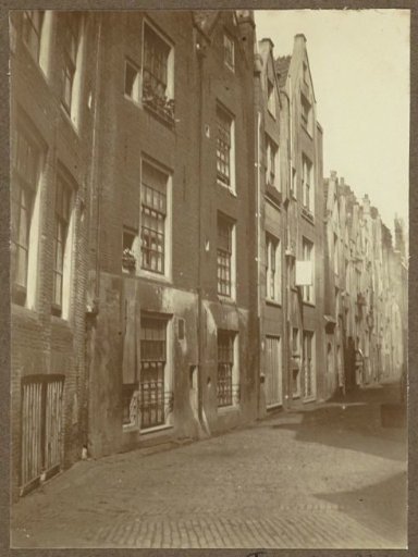 Row of houses along the Gedempte Begijnensloot in Amsterdam