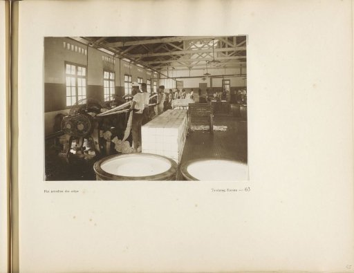 Page 63 of the photo album of the General Association of Rubber Planters on the East Coast of Sumatra (A.V.R.O.S.)