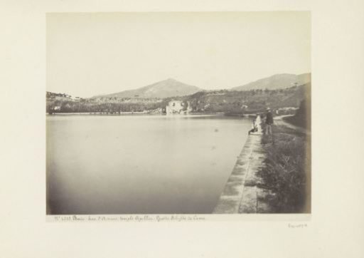 Two men at a crater lake (Avernus lacus) near Baia
