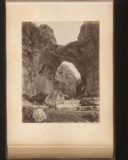 Water and rock formations near Constantine