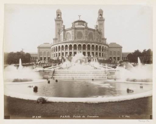 Exterior of the Palais du Trocadéro in Paris
