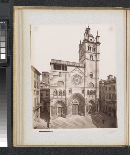 Exterior of the San Lorenzo Church in Genoa
