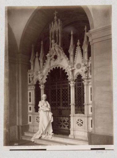 Monument to E. Piaggio on the Staglieno Cemetery in Genoa