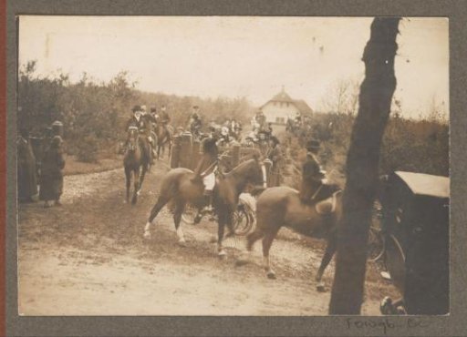 Equestrian scene at the Royal Gamekeeper's Lodge Het Loo: riders passing a gate on a country road