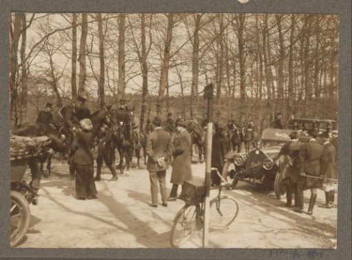 Equestrian scene at the Royal Game Preserve Het Loo: riders among public, bicycles and cars (including a Berliet)