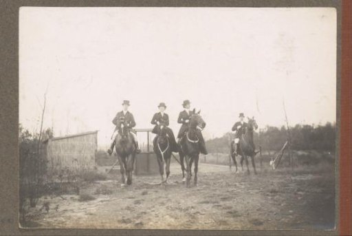 Equestrian scene at the Royal Game Preserve Het Loo: riders on a country road
