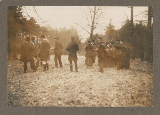 Equestrian scene at the Royal Woodlands of Het Loo: riders eating and drinking in a wood