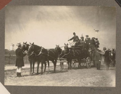 Four-horse carriage of Riemer stable and horse trade from The Hague during the first marathon of the Netherlands at Houtrust, The Hague