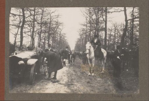 Equestrian scene at the Royal Forest Estate Het Loo: riders and a car on a country road