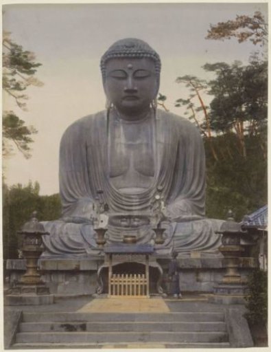 Great Buddha (Daibatsu) of Kamakura, seen from the front