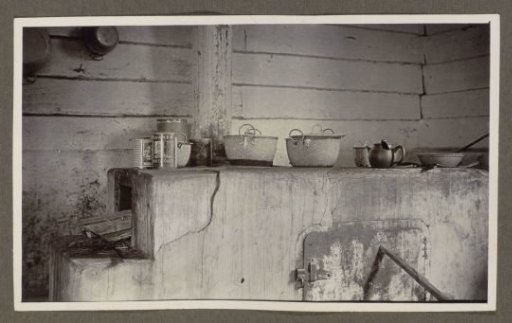 Stove with pans and foodstuffs