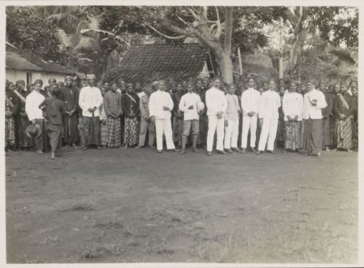 Village heads welcoming emigrants