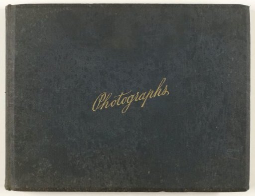 Photo album with photographs of the Second Boer War (1899-1902)