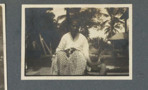 Indonesian woman with child, presumably the child of the Bergsma family with child caregiver (then called 'baboe') in Sumatra