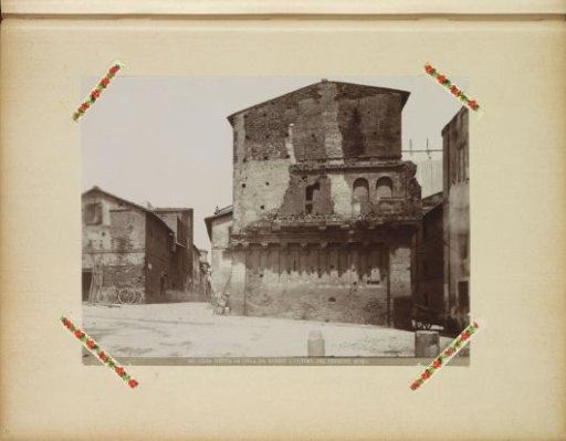 Supposed residence of Cola da Rienzi (Rienzo) in Rome