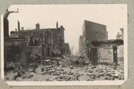 Ruins of buildings on the Hoogstraat, seen from the Oostplein in Rotterdam