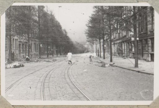 Rubble from the bombing in the Stationstraat in Rotterdam