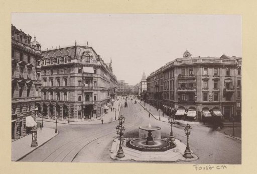 Street View in Frankfurt am Main with a Fountain in the Foreground, Probably the Zeil