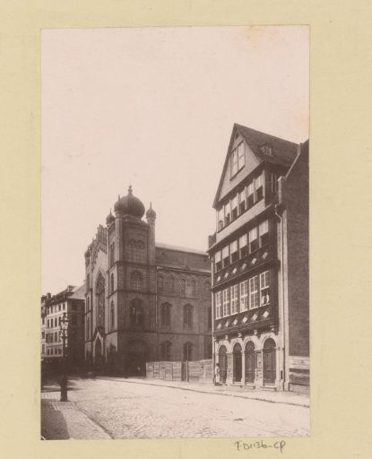 Street in Frankfurt am Main with the Synagogue on the Left