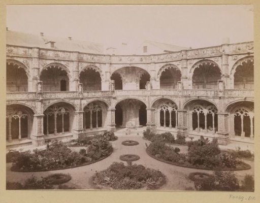 View of the cloister courtyard of the Mosteiro dos Jerónimos in Lisbon