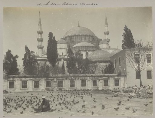 Sultan Ahmed Mosque in Istanbul with a square with pigeons in the foreground