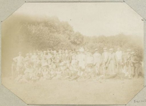 Group portrait of former students ('l'Association amicale des anciens élèves') on an excursion to Saint-Germain
