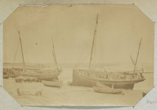 Ships on the beach, probably at Saint Valery sur Somme