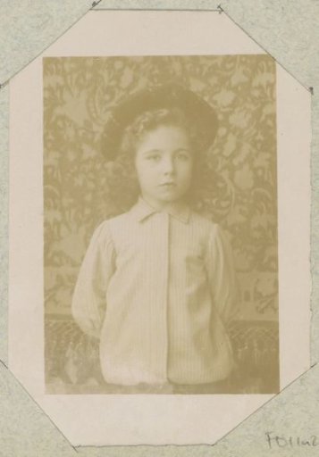 Portrait of a young child with a cap, probably in France
