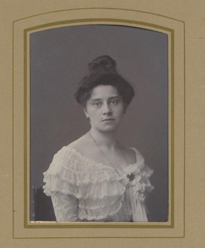Portrait of a young woman