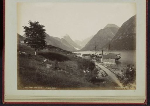 View of the village of Mundal on the Fjærlandfjord