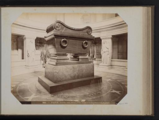 Tomb of Napoleon in the Dôme des Invalides
