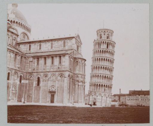 Exterior of the Duomo and the bell tower ('Leaning Tower') of Pisa