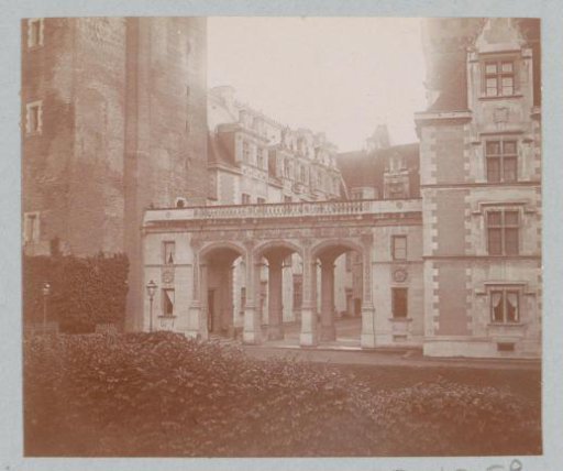 View of a building with a courtyard, probably in France