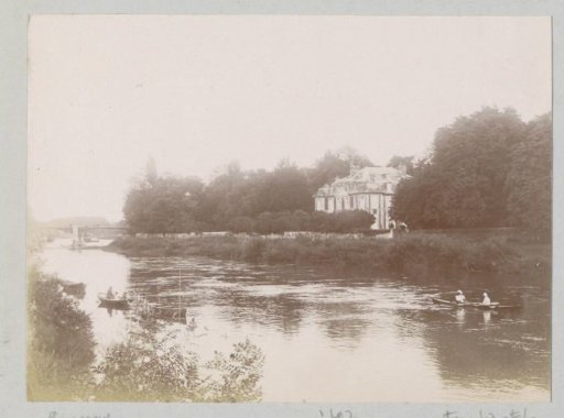 View of the river at Gournay-sur-Marne with a country house, bridge, and rowing boats