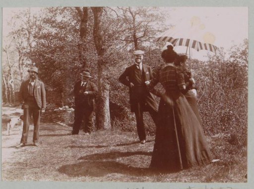 Group by the roadside, possibly at L'Isle-Adam