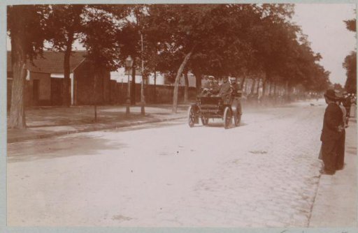 Start of the Paris-Amsterdam automobile race