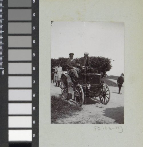 Participants in the Paris-Amsterdam race in their automobile, presumably in the Nijmegen region