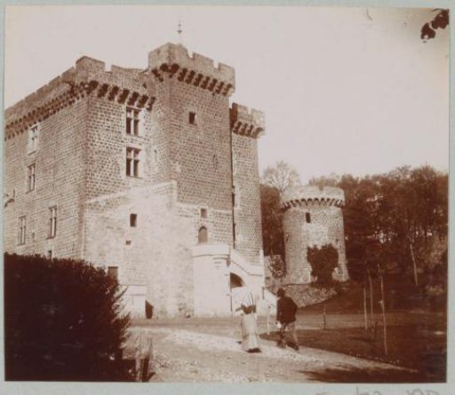 Donjon of the Château-Dauphin in Pontgibaud