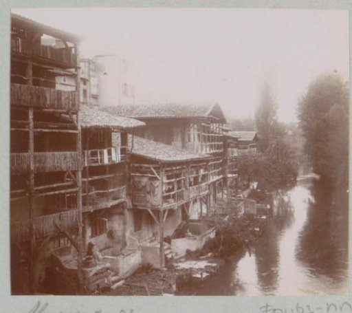 Tanneries along the Morge in Maringues