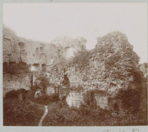 Ruins of the Château de Coucy