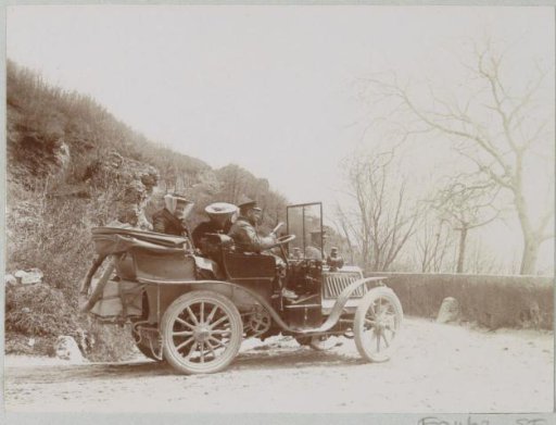 Group in a car, probably near Aix-les-Bains