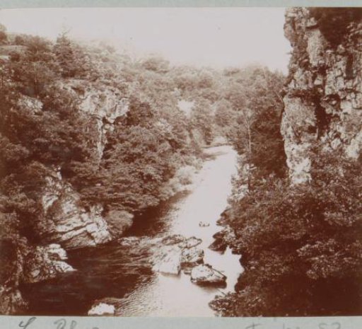 Gorge with river at La Rhue in the Dordogne