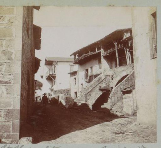 Street view in Saint-Hippolyte, probably in the Auvergne