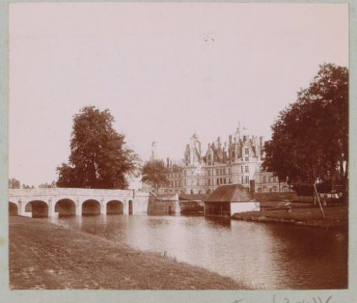 Château of Chambord with a bridge over the Cosson to the left