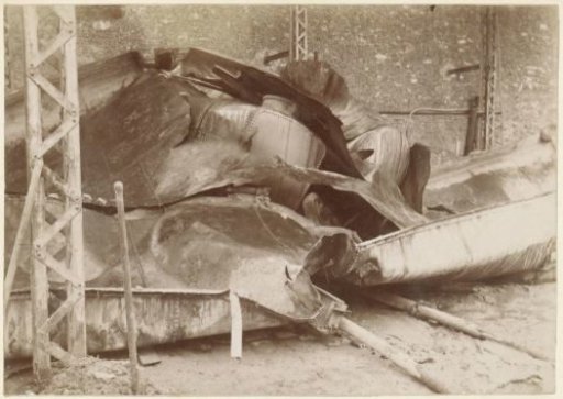 Pile of scrap, presumably on the grounds of the distillery Delizy & Doistau Fils in Pantin