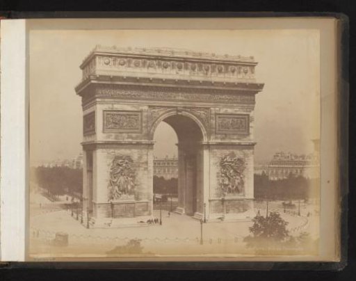 Arc de Triomphe in Paris