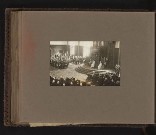 Queen Wilhelmina, Prince Hendrik and Princess Juliana in the Ridderzaal during Prinsjesdag